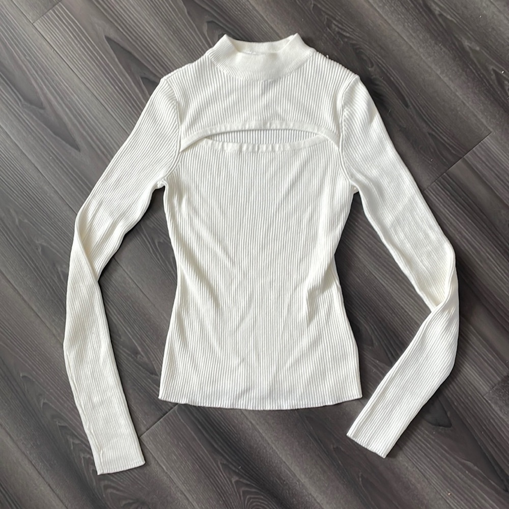 High neck peep chest ribbed sweater